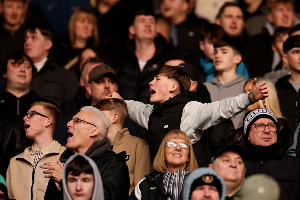 Fan gallery | Swansea City v West Bromwich Albion